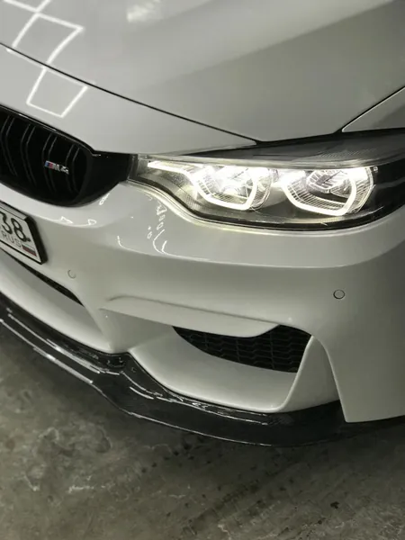 Оклейка зон риска BMW M4, фото 5
