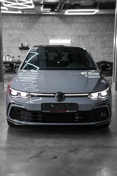 Оклейка зон риска VW Golf R, фото 1
