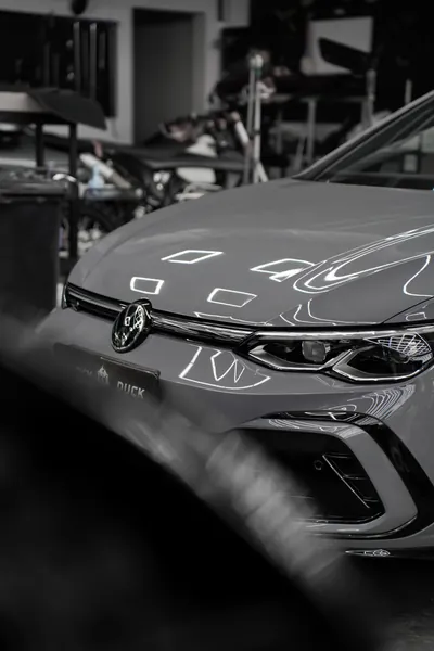 Оклейка зон риска VW Golf R, фото 5