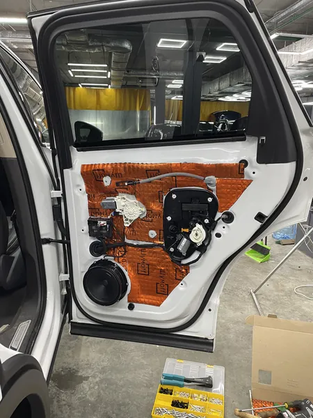 Шумоизоляция Volkswagen Touareg, фото 9