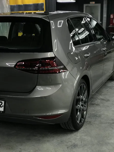 Оклейка зон риска VW Golf, фото 2