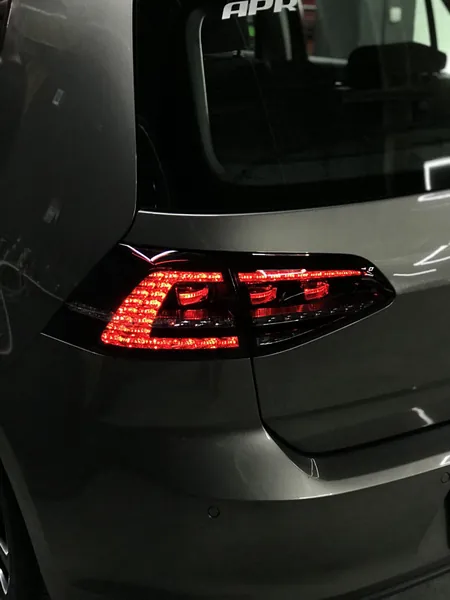 Оклейка зон риска VW Golf, фото 4